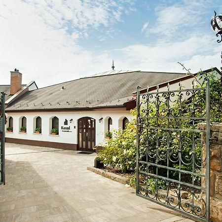 Kostel Panzio Hotel Kesztolc Exterior photo